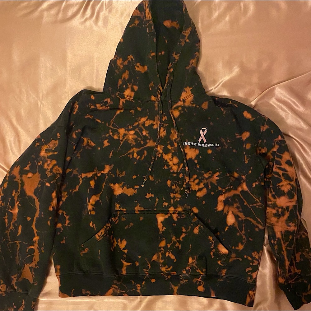 Black Tie Dye Bleached Sweatshirt